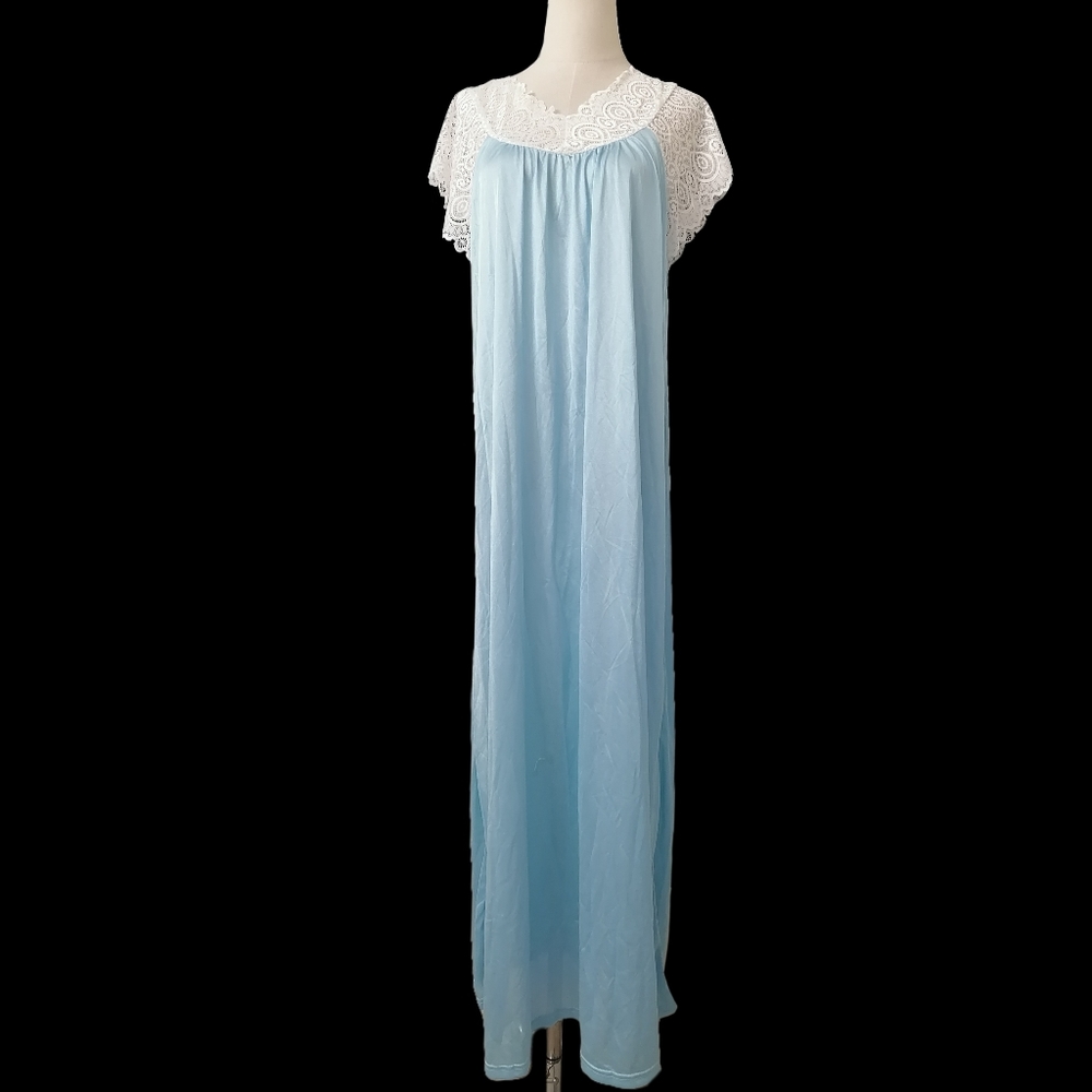 fits: XXL, blue lace loungewear